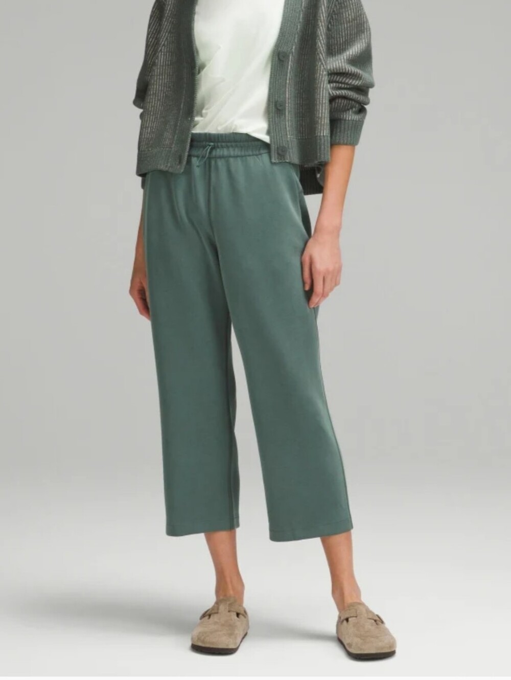 Lululemon Softstreme High Rise Straight Leg Cropped Pant Size 6 Dark Forest